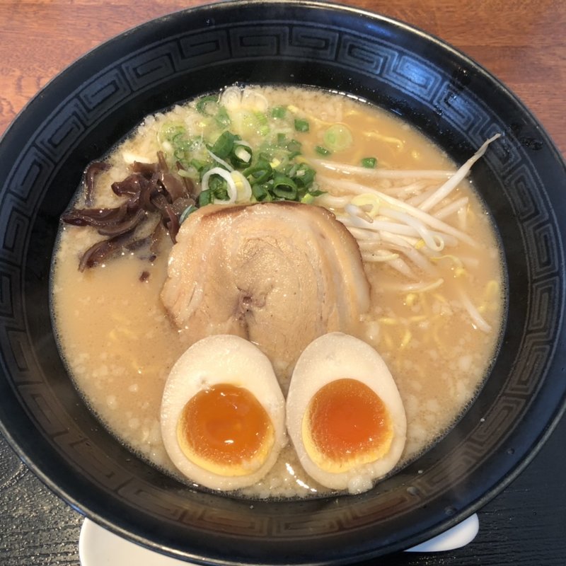 豚骨しょうゆラーメン（並）(百饅馬力 )