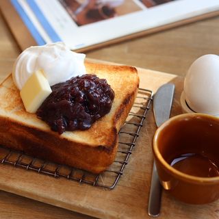 小倉トースト(天然酵母の食パン専門店つばめパン＆Milk 尼ヶ坂本店)