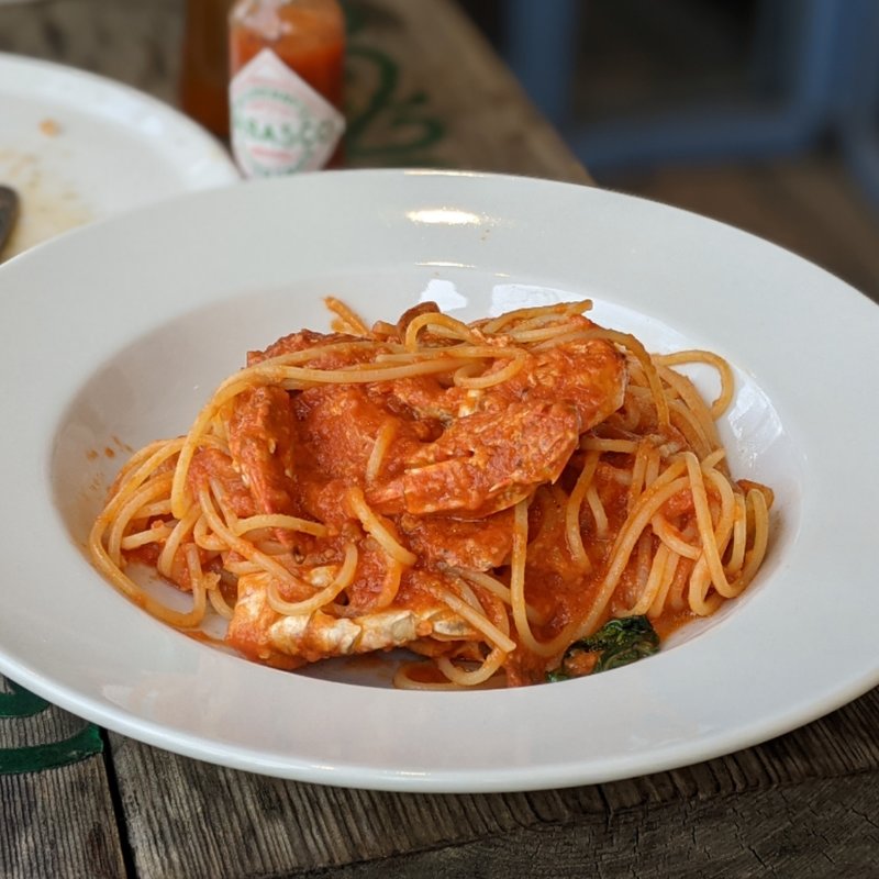 渡り蟹のトマトクリームバスタ(Cávollo Café)