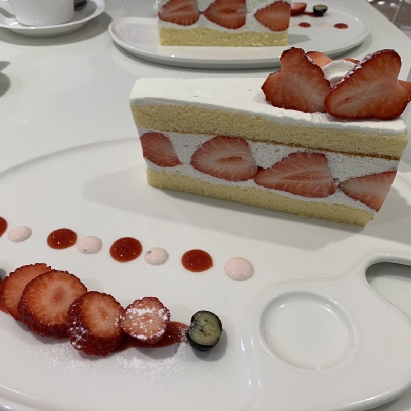 いちごショート飲み物付き(タカノフルーツパーラー 池袋東武店)