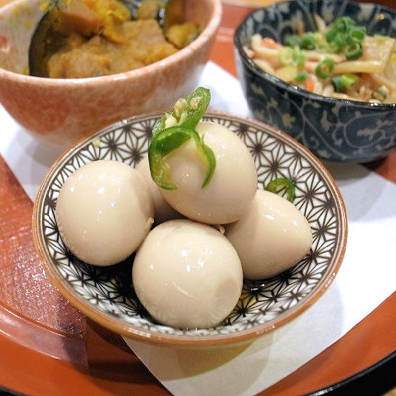 うずらの青唐醤油づけ(瓦焼き ひとたらし)