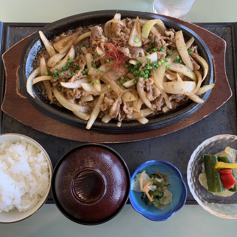 牛バラ焼き定食(泉パークタウンゴルフ倶楽部 レストラン )