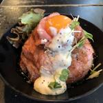 ローストビーフ丼　（並）(レッドロック 本店)