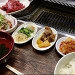 カルビ定食(やきやき亭 広島駅北口店 )
