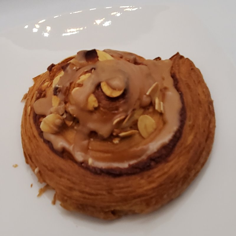 シナモンデニッシュ(モキチベーカー＆スイーツ)