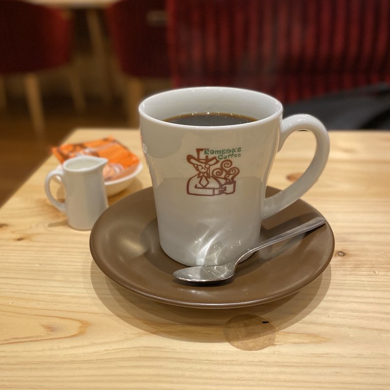 ホットコーヒー(たっぷりサイズ)(珈琲所コメダ珈琲店 BINO栄店)