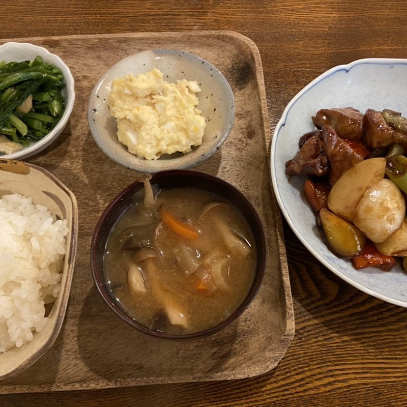 自家製黒酢ソース肉野菜炒め定食(麦酒屋 るぷりん 銀座)
