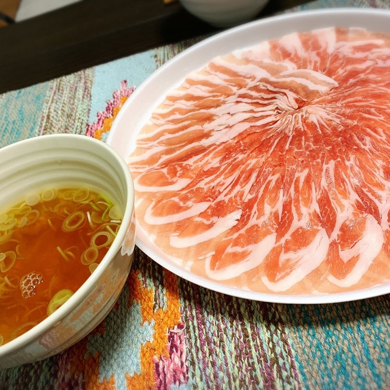 そばつゆ仕立て 黒豚しゃぶしゃぶ4人前(遊食豚彩いちにいさん 鹿児島本店 )