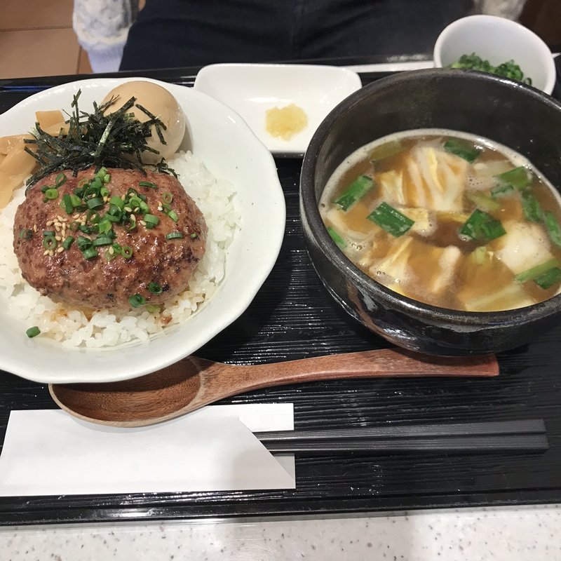 初代しるばーぐ(榎本ハンバーグ研究所 春日後楽園店)