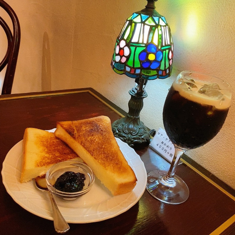 バタートーストとアイスコーヒー(かふぇ ぺしゃわーる )