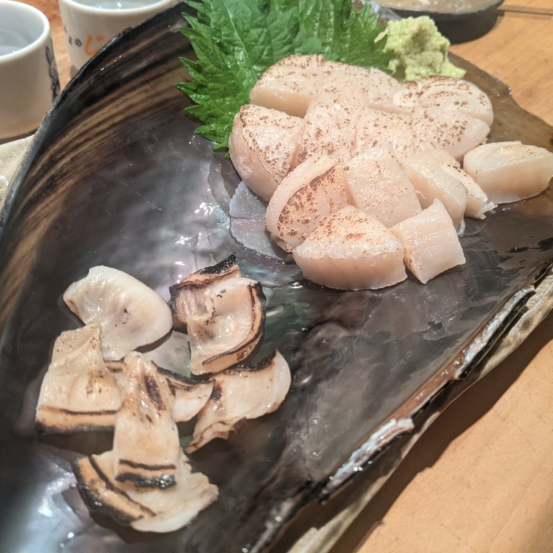 愛知産タイラ貝炙り刺し(居酒屋　純ちゃん )