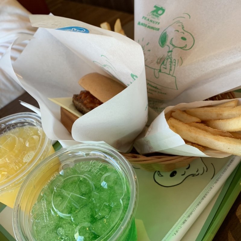 ワイワイセット(モスバーガー 長崎時津店 )