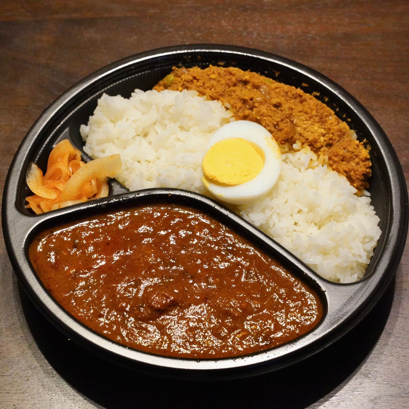 大辛チキンカレー＆キーマカレーライス(FISH 新宿店（フィッシュ）)