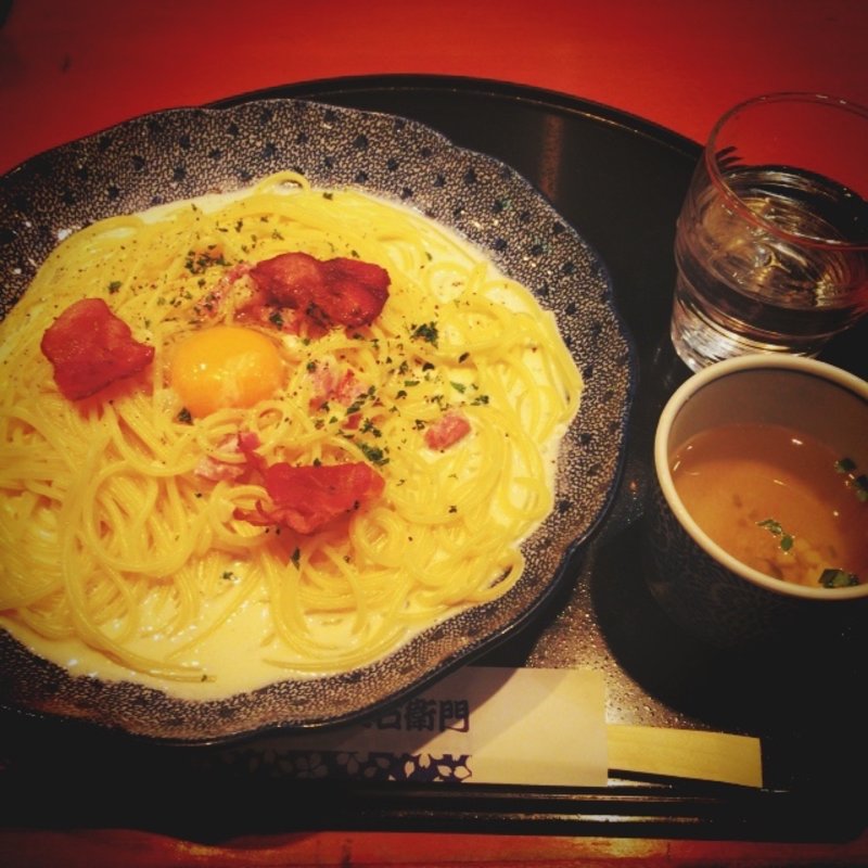 カマンベールチーズとカリカリベーコンのカルボナーラ(洋麺屋五右衛門 錦糸町テルミナ店)