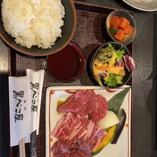 上炭火焼肉定食(炭火焼肉 黒べこ屋 西中島南方店)