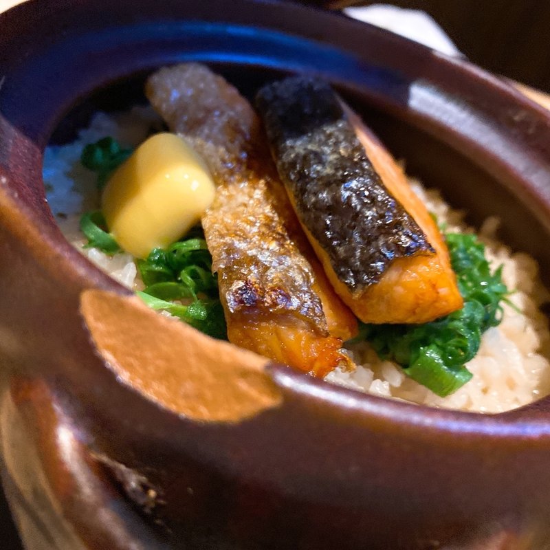 鮭の土鍋ご飯(浅草 海月)