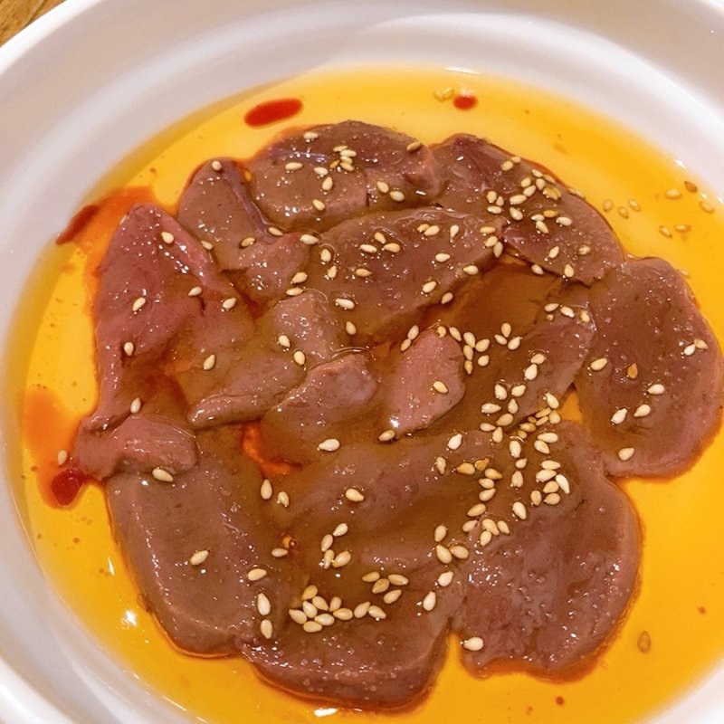 牛レバ刺し（特殊低温調理）(壽ゑ廣餃子)