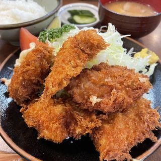 カキフライ定食(とんかつ 要(かなめ))