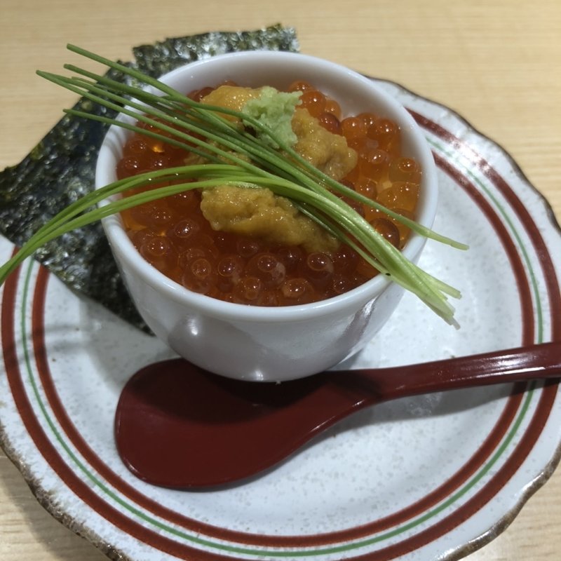 おちょこ生うにいくら(ニューすしセンター)