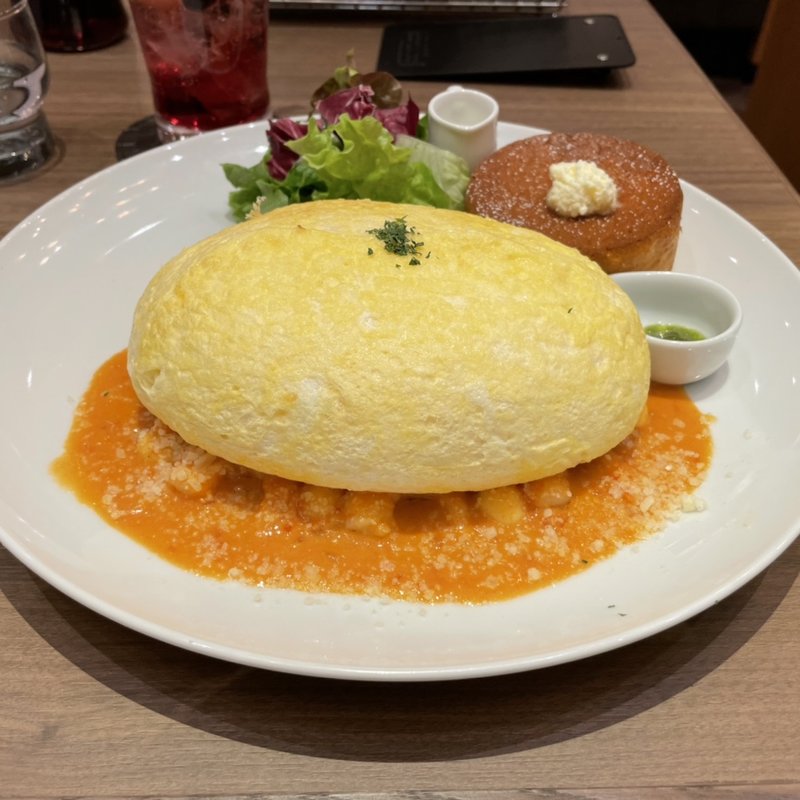 スフレオムライスプレート(サロン　卵と私)