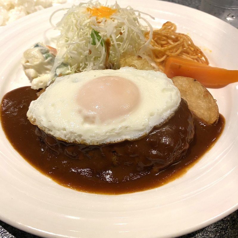 ハンバーグ(ビアレストランこけし)