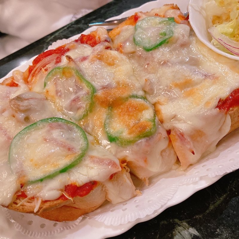 ピザトースト(珈琲専門館 伯爵 池袋東口店)