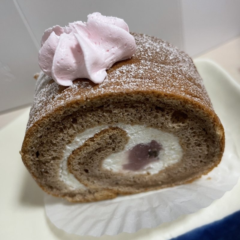 桜のショコラロールケーキ(菓子屋 Rantel)