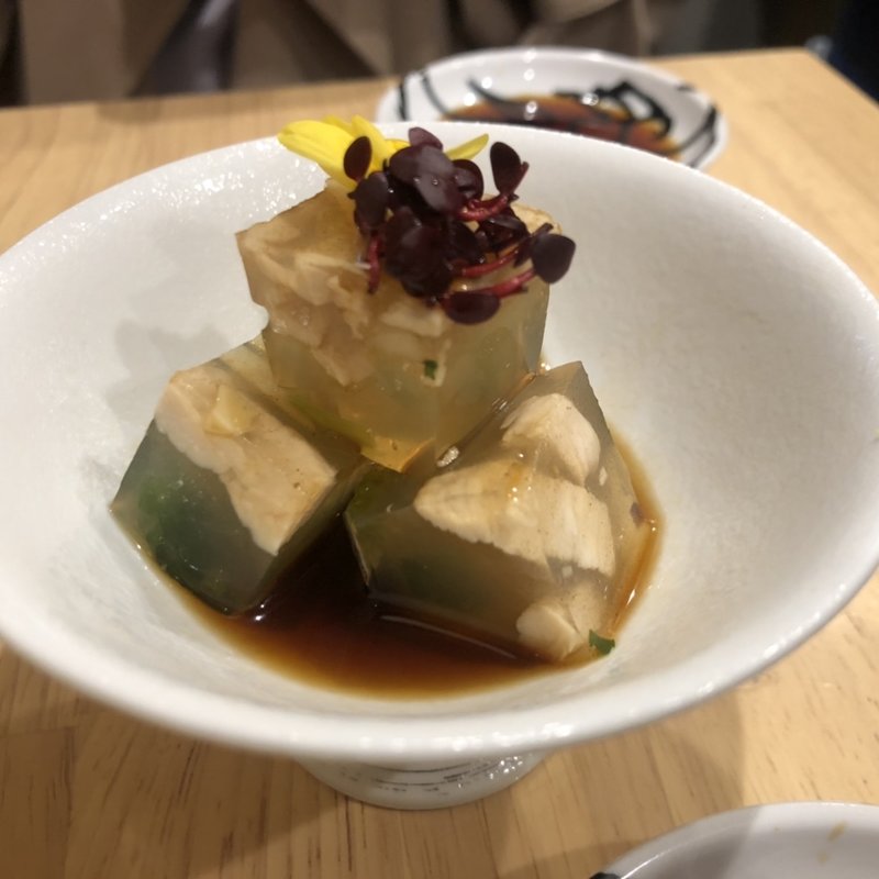 鶏ささみと筍の煮こごり(立呑やいしもん梅田店)