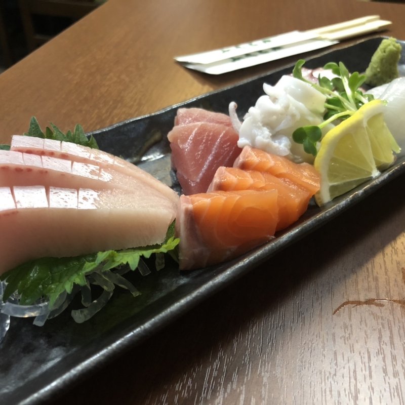 お刺身盛り合わせ(ふくとみ)