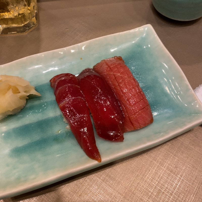 マグロ3貫(すし旬彩鷹の羽 上野２号店)