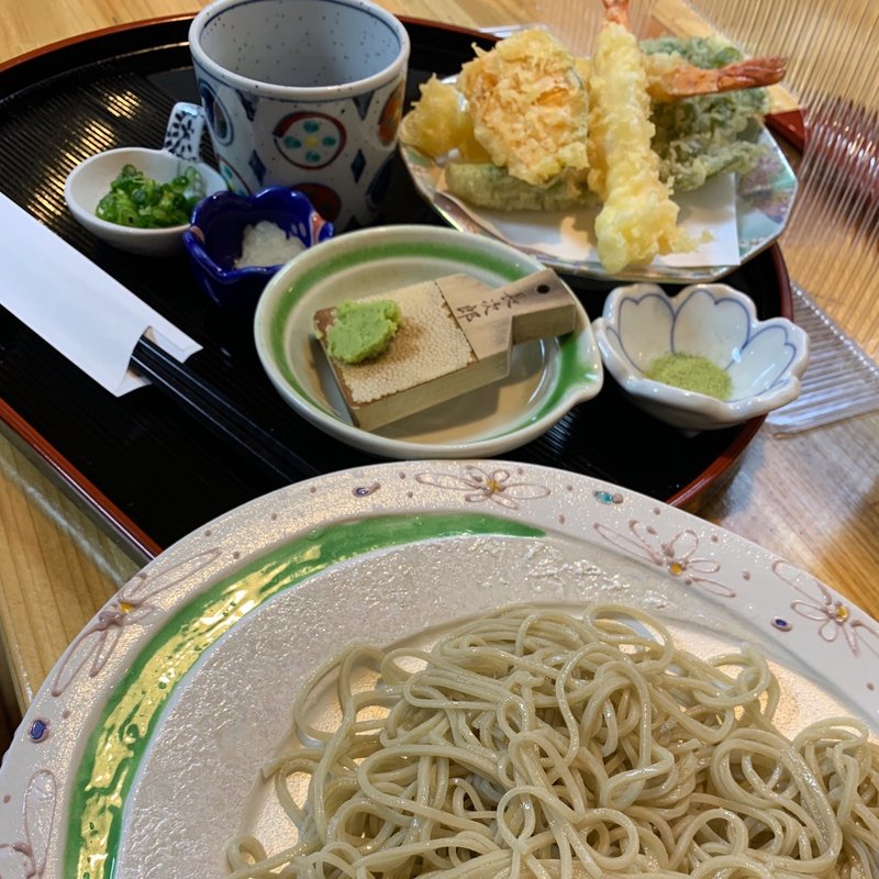 海老天ざる(蕎麦　美吉 )