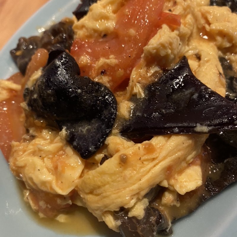 富山キクラゲとトマトの卵炒め(ヤンヤン飯店)