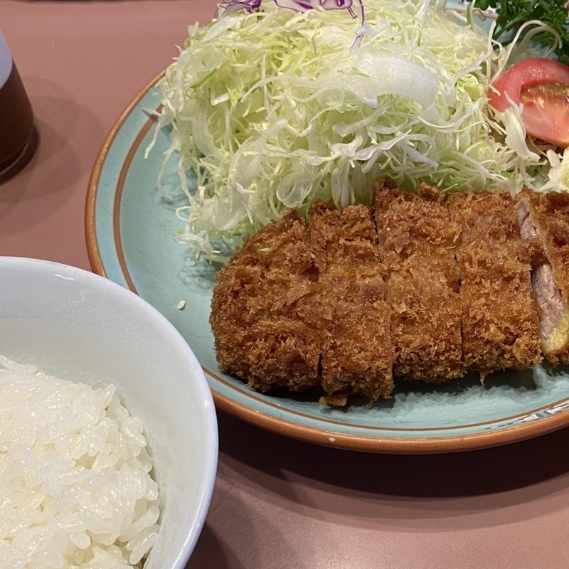 ロースかつ定食　M　１４０ｇ　(福よし )