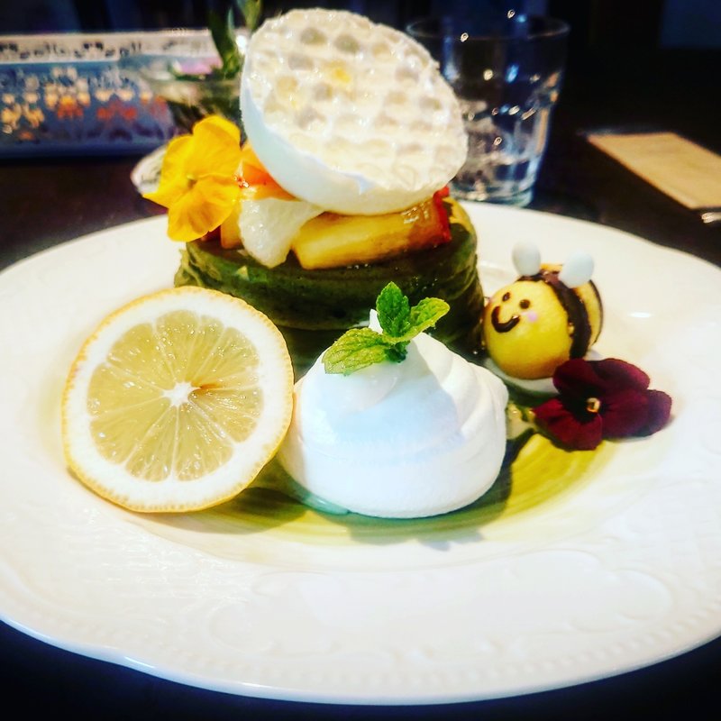 抹茶とはちみつレモンのパンケーキ(カフェ アンジェ)
