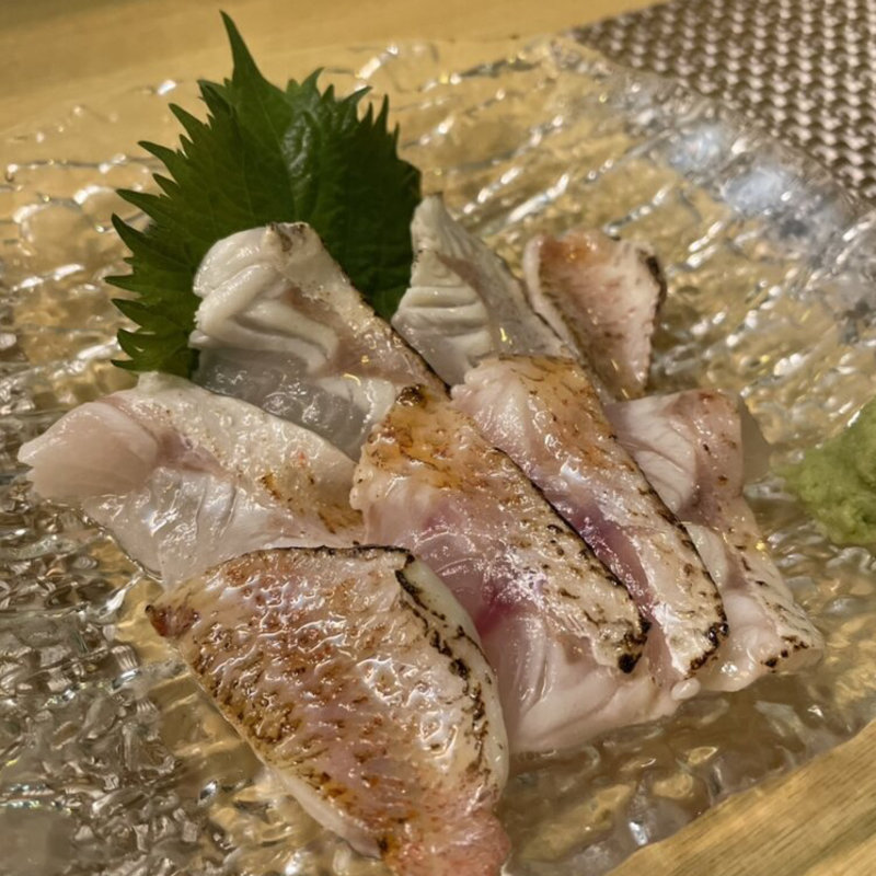 のどぐろ炙り刺し(酒菜いとう )