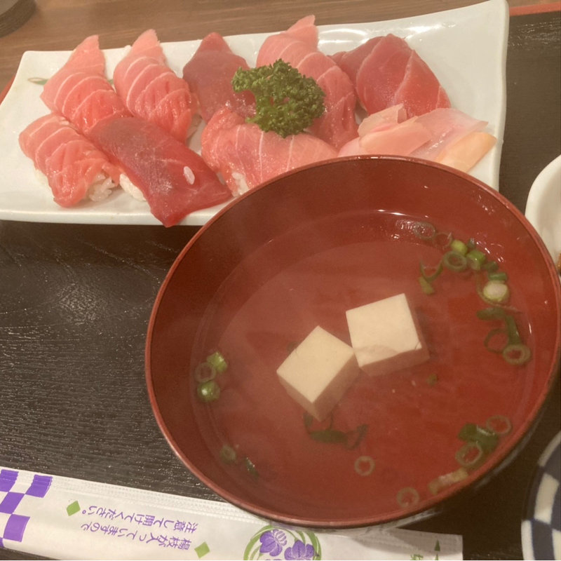 まぐろ特上握り(本まぐろ直売所)