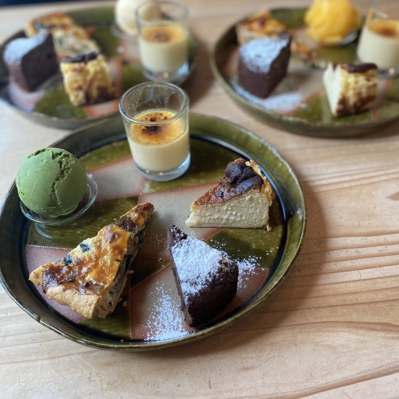 季節のデザート　気まぐれ5種盛り(カフェドミーミ（Café de mimi）)