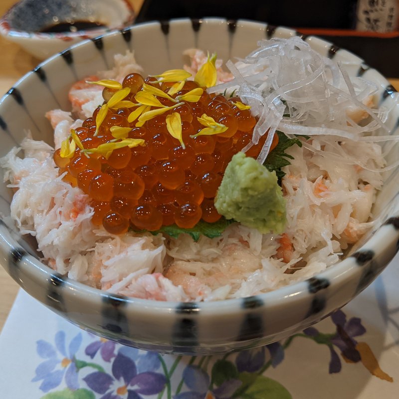 ミニ蟹いくら丼(魚源　東舞鶴店)