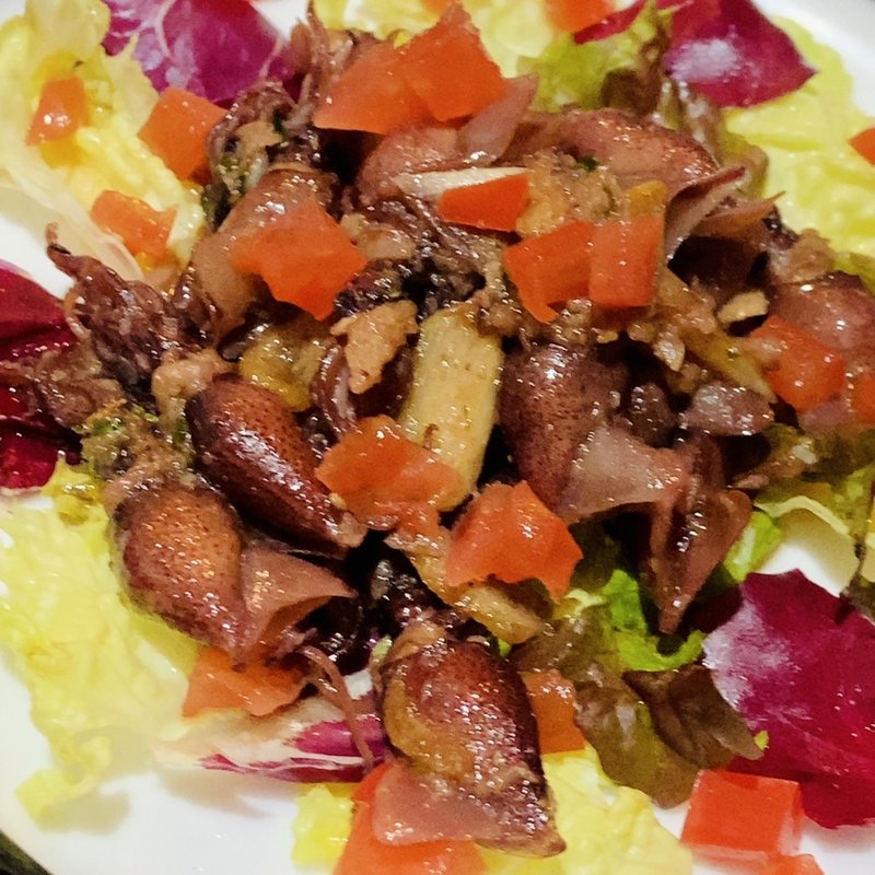 ホタルイカのガーリックサラダ(ガストロノミーア　サバニー)