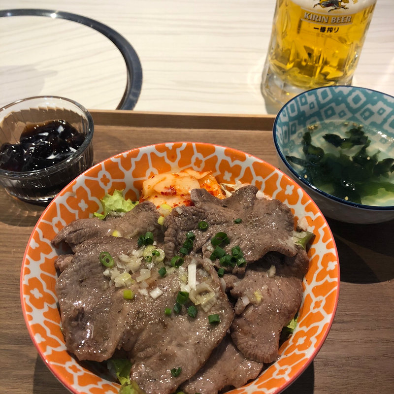 牛タン丼(にくまつ)