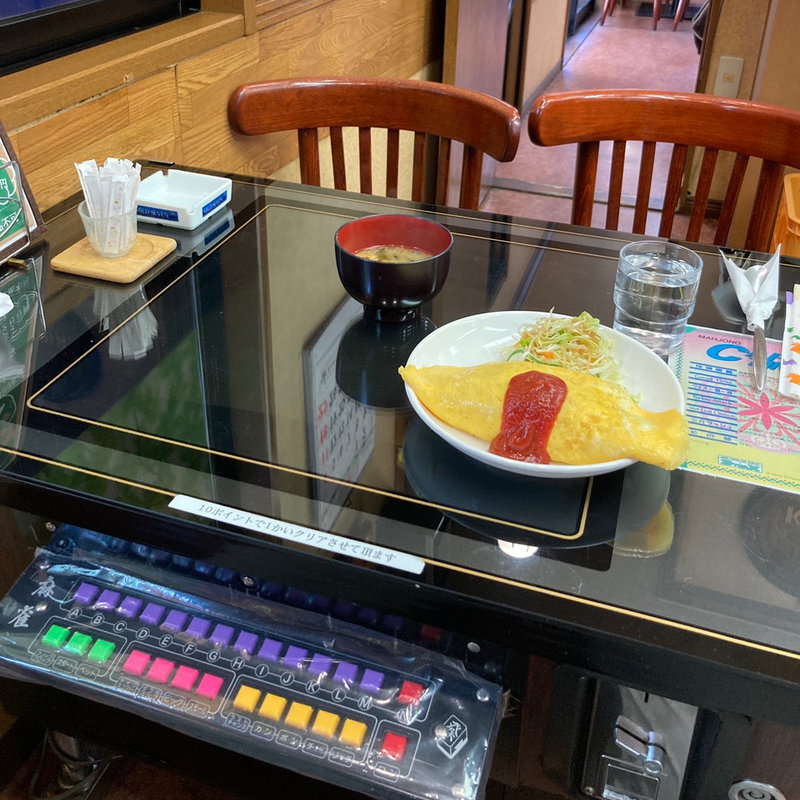 オムライス(マエカワ)