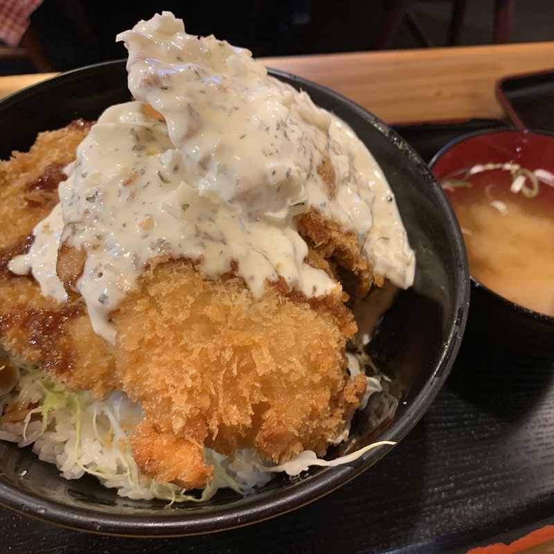 (キッチン 男の晩ごはん女の昼ごはん)