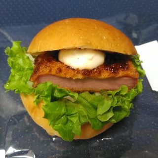 イートベジのハムカツバーガー(パン工場 一関店)