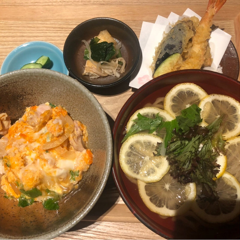 (自家製粉石臼挽きうどん 青空blue)