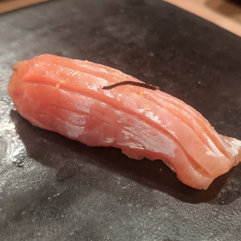 マス昆布〆(鮨なが井)