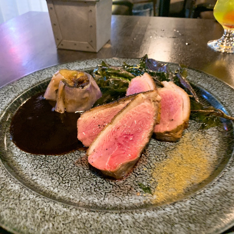 河内鴨ロースタタキ(炭火とワイン )