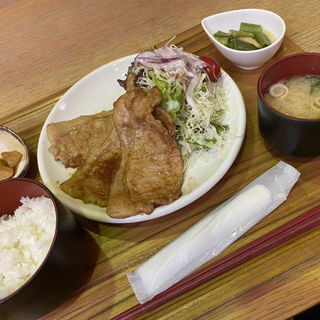 生姜焼き定食(じねんと食堂 )