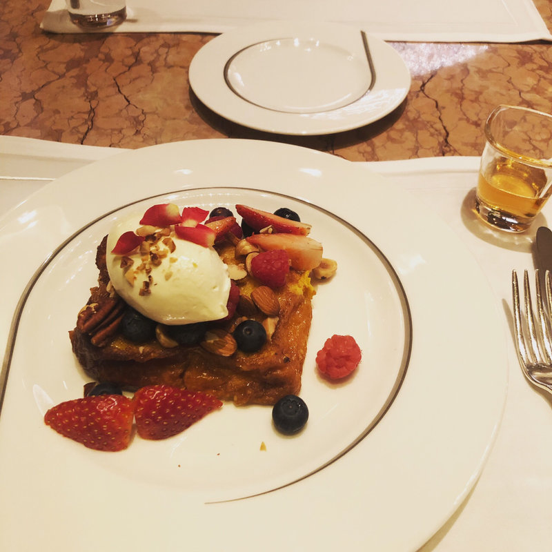 (ザ・ロビー （The Peninsula Tokyo The Lobby）)