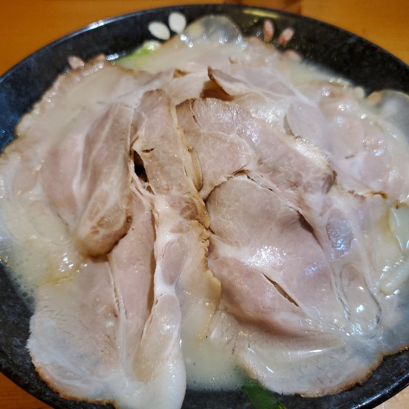 野菜ラーメン チャーシュートッピング(麺房長谷川)