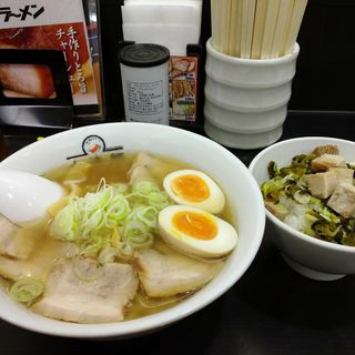 喜多方ラーメン&ミニ高菜焼豚ご飯(喜多方ラーメン 坂内 大塚店)